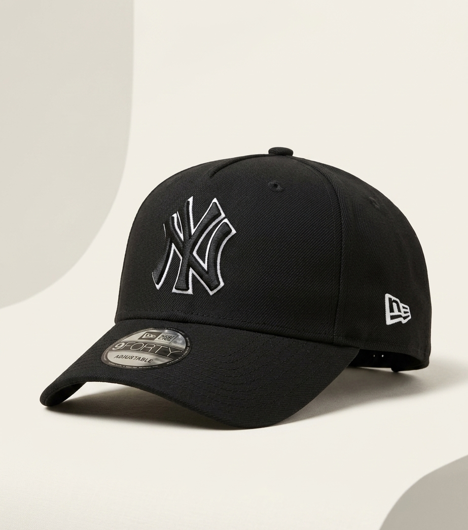 New Era 9FORTY A-Frame MLB New York Yankees All Black Outline Edition Cap