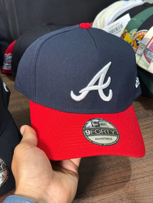 New Era 9FORTY A-Frame MLB Atlanta Braves Navy Red Two-Tone Classic Edition Cap